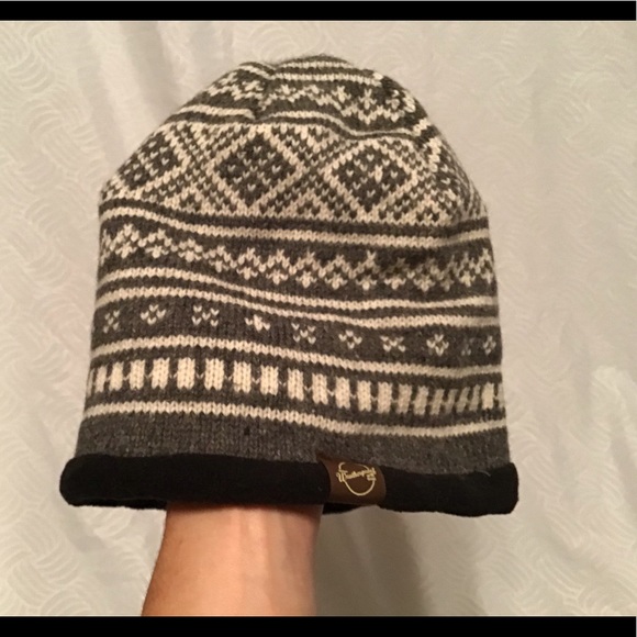 Weatherproof beanie, EUC, grey & cream print - Picture 7 of 7